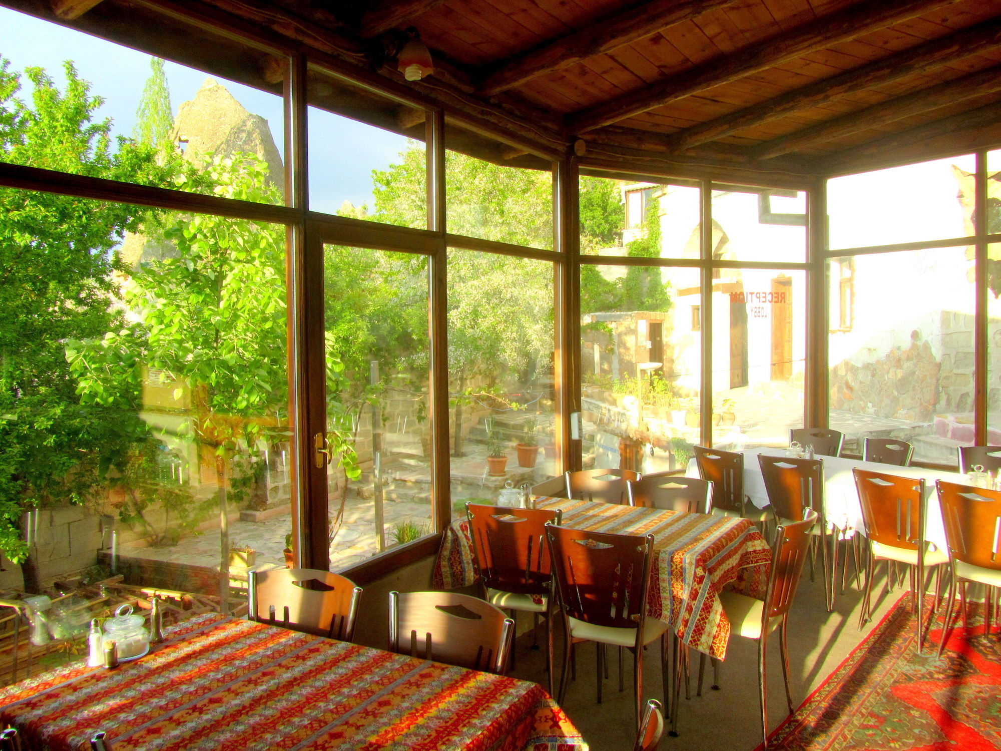 Yasin'S Place Backpackers Cave Hostel Goreme Exterior photo